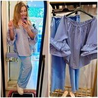 Лятна памучна блуза в светло синьо и бяло рае с паднали... - 1
