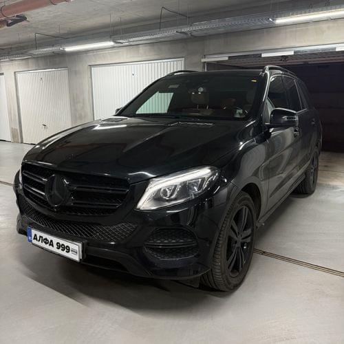 2015 | Mercedes-Benz GLE SUV 350d - 1