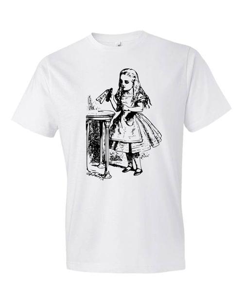 Мъжка тениска &amp;quot;Алиса отпива от шишенцето&amp;quot; - 1