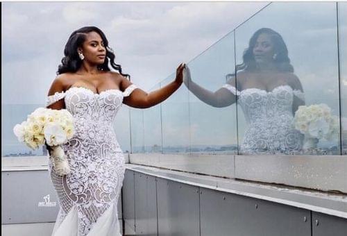 The best styles of plus-size wedding dresses for curvy...
