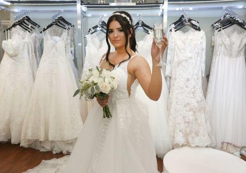 How to Know When It’s Your Dream Wedding Dress