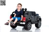 Акумулаторен джип лицензиран Volkswagen AMAROK 4x4 - 14 Акумулаторен джип лицензиран Volkswagen AMAROK 4x4 - 14