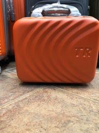 Козметичен куфар TR, твърд корпус, компактен... - 1