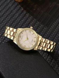 Часовник Elegance - small - 2