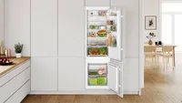 Хладилник за вграждане Bosch KIV87NSE0