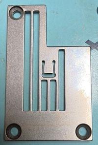 3118012 Or - Needle plate for VC3711 - original - 1