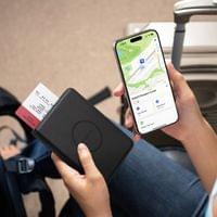 Satechi Vegan-Leather Passport Cover w Find My - Black - 6