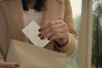 Satechi FindAll Card - Sand - 3