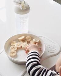 Мини подложка + чиния Twistshake White - 9 Мини подложка + чиния Twistshake White - 9
