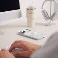 Magsafe Твърд Калъф за iPhone 18 Pro/ 17 Pro, Tech-Protect MagZero Case, Бял - 4