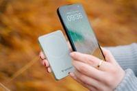 Външна батерия Verbatim Charge&amp;#039;n&amp;#039;Go, магнитна, 5000 mAh, зелена - 2