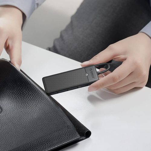 Хъб PAPW4A-C3 USB 4-портов 4x USB-A 3.0 0.15 м - черен