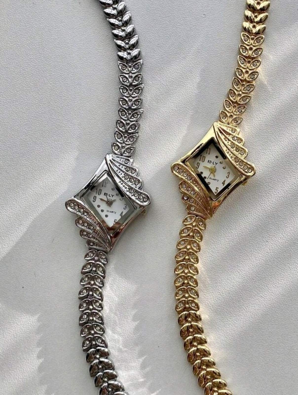 Часовник Kelly Gold